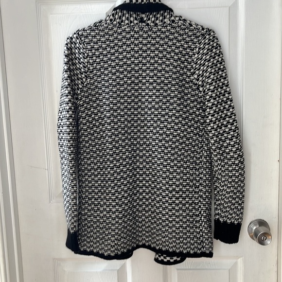Theory - Black & White Chunky Knit Open-Front Cardigan - Picture 2 of 4
